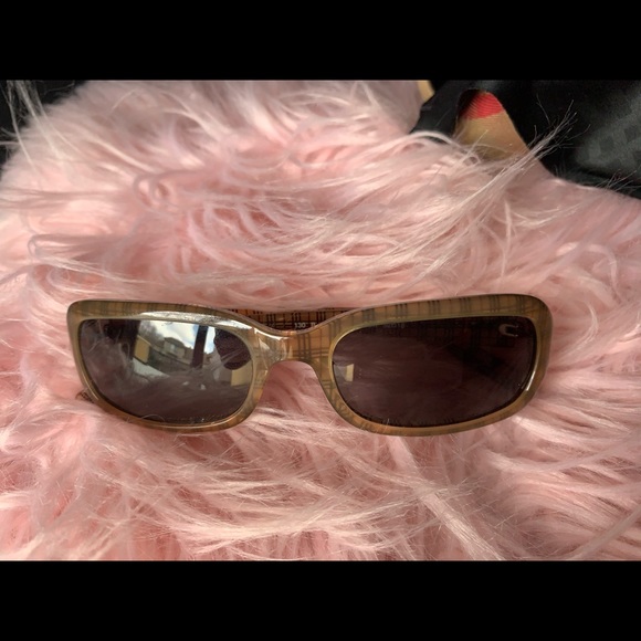 Authentic Vintage Burberry Sunglasses - Picture 6 of 6